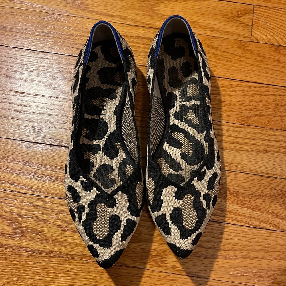 Rothy’s The Point, Desert Cat Flats Size 7 Black and Tan